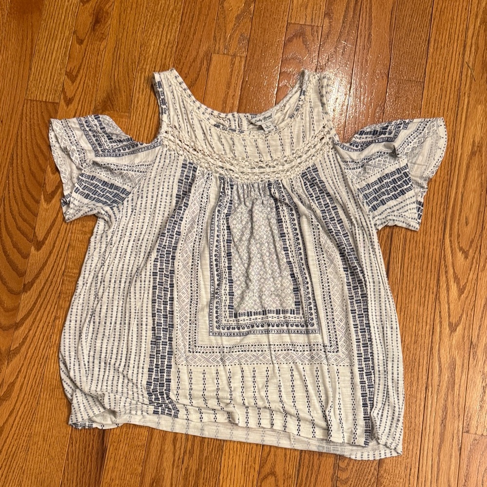Lucky Brand Navy and Cream Cold Shoulder Blouse